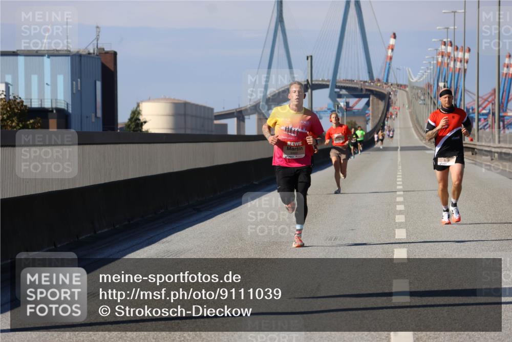 03.10.2025 - Köhlbrandbrückenlauf Strokosch-Dieckow http://msf.ph/oto/9111039 03.10.2025 12:38:07 Position 3  meine-sportfotos.de