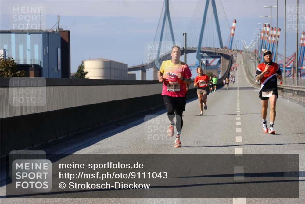 03.10.2025 - Köhlbrandbrückenlauf Strokosch-Dieckow http://msf.ph/oto/9111043 03.10.2025 12:38:07 Position 3  meine-sportfotos.de