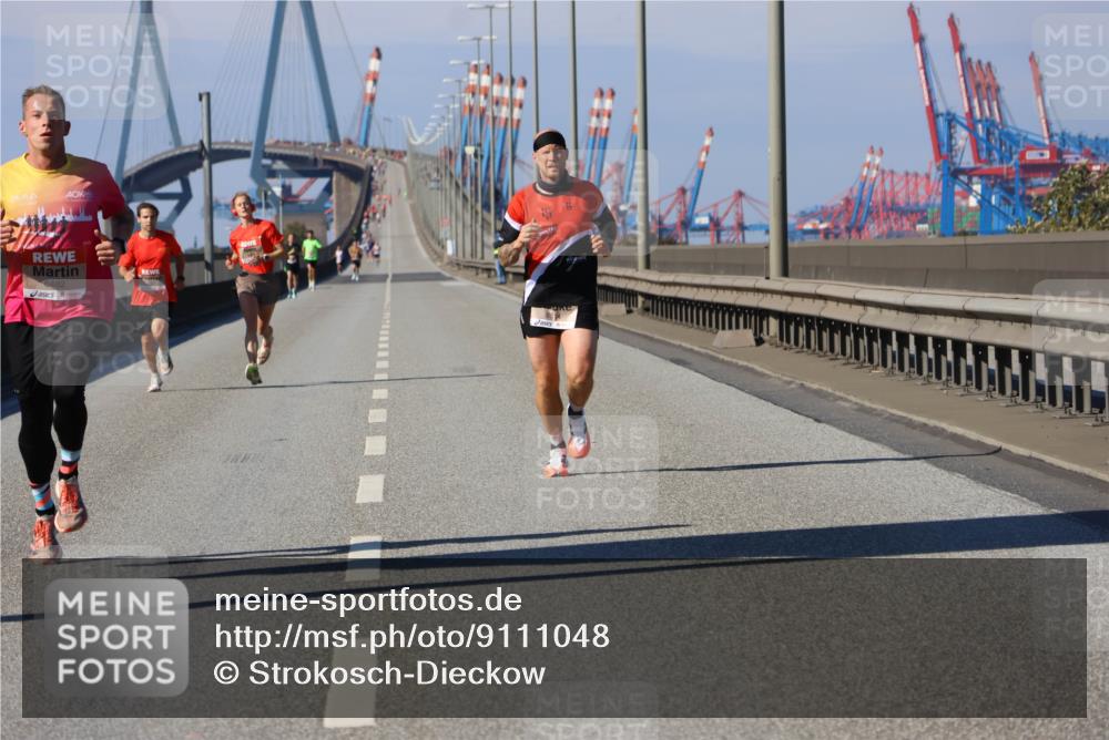 03.10.2025 - Köhlbrandbrückenlauf Strokosch-Dieckow http://msf.ph/oto/9111048 03.10.2025 12:38:09 Position 3 6482 meine-sportfotos.de