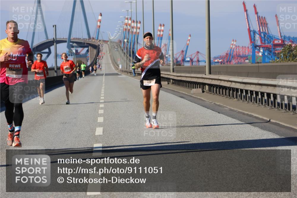 03.10.2025 - Köhlbrandbrückenlauf Strokosch-Dieckow http://msf.ph/oto/9111051 03.10.2025 12:38:09 Position 3 6482, 6514 meine-sportfotos.de