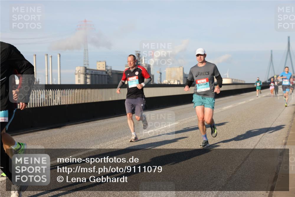 03.10.2025 - Köhlbrandbrückenlauf Lena Gebhardt http://msf.ph/oto/9111079 03.10.2025 09:41:45 Position 2 1490 meine-sportfotos.de