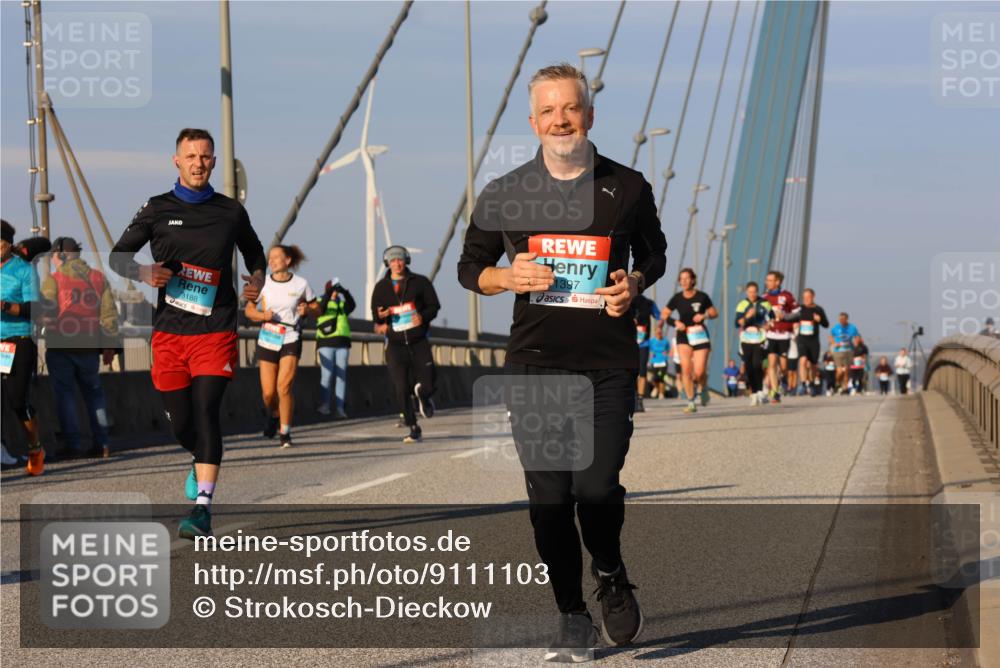 03.10.2025 - Köhlbrandbrückenlauf Strokosch-Dieckow http://msf.ph/oto/9111103 03.10.2025 09:43:29 Position 2 08, 3188, 1397 meine-sportfotos.de