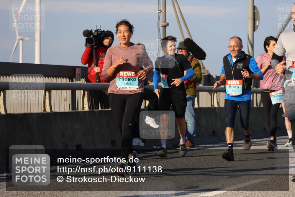 03.10.2025 - Köhlbrandbrückenlauf Strokosch-Dieckow http://msf.ph/oto/9111138 03.10.2025 09:43:35 Position 2 1189, 1340, 1424 meine-sportfotos.de