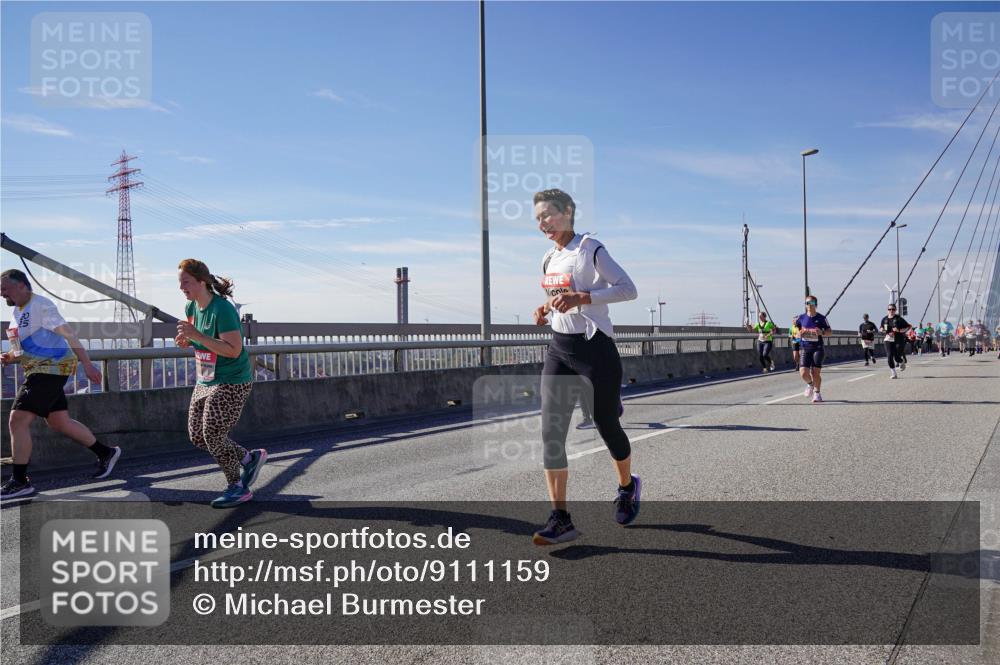 03.10.2025 - Köhlbrandbrückenlauf Michael Burmester http://msf.ph/oto/9111159 03.10.2025 12:53:23 Position 2  meine-sportfotos.de