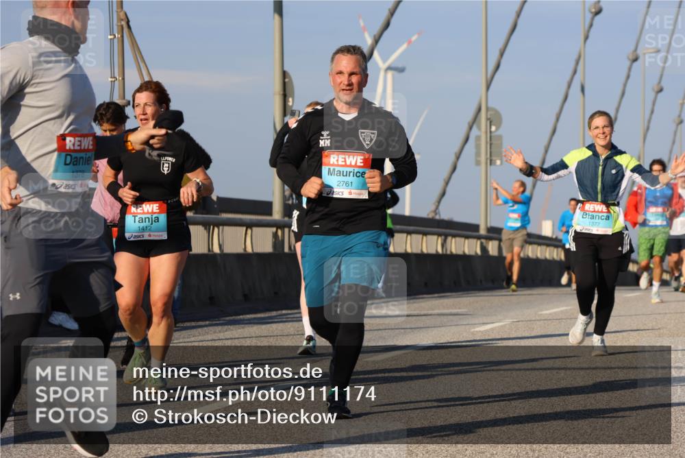 03.10.2025 - Köhlbrandbrückenlauf Strokosch-Dieckow http://msf.ph/oto/9111174 03.10.2025 09:43:38 Position 2 1378, 1412, 2761, 1377 meine-sportfotos.de