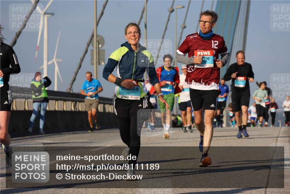 03.10.2025 - Köhlbrandbrückenlauf Strokosch-Dieckow http://msf.ph/oto/9111189 03.10.2025 09:43:39 Position 2 1377, 743, 12 meine-sportfotos.de