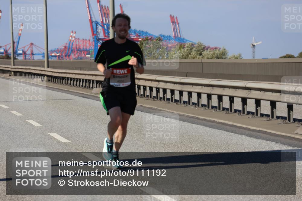 03.10.2025 - Köhlbrandbrückenlauf Strokosch-Dieckow http://msf.ph/oto/9111192 03.10.2025 12:38:40 Position 3 4035 meine-sportfotos.de
