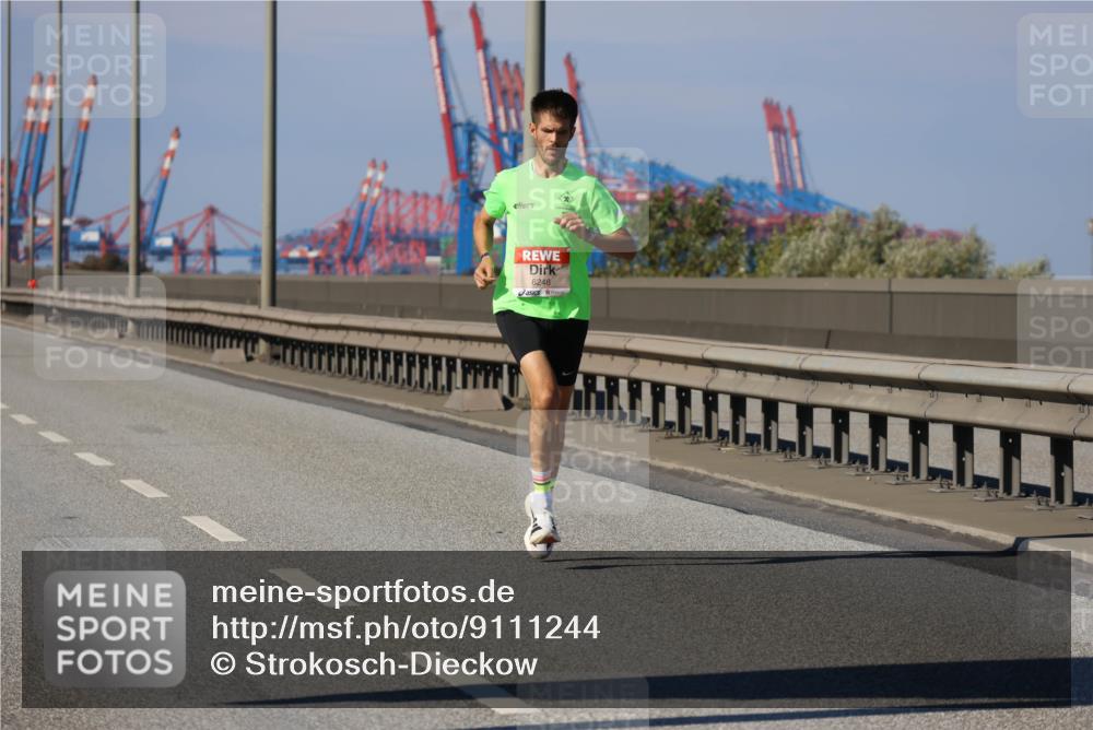 03.10.2025 - Köhlbrandbrückenlauf Strokosch-Dieckow http://msf.ph/oto/9111244 03.10.2025 12:38:45 Position 3 6248 meine-sportfotos.de