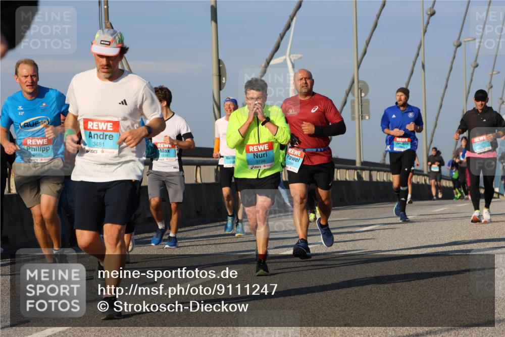 03.10.2025 - Köhlbrandbrückenlauf Strokosch-Dieckow http://msf.ph/oto/9111247 03.10.2025 09:43:50 Position 2 8585, 3481, 1516, 3198, 1299 meine-sportfotos.de