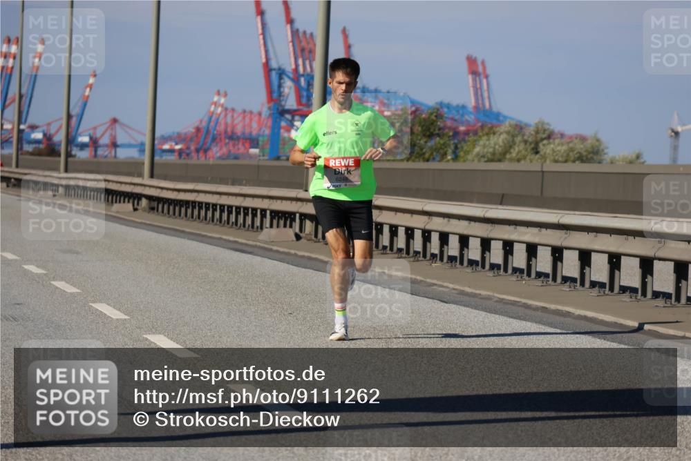 03.10.2025 - Köhlbrandbrückenlauf Strokosch-Dieckow http://msf.ph/oto/9111262 03.10.2025 12:38:45 Position 3 6248 meine-sportfotos.de