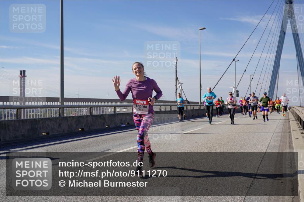 03.10.2025 - Köhlbrandbrückenlauf Michael Burmester http://msf.ph/oto/9111270 03.10.2025 12:53:32 Position 2 5850 meine-sportfotos.de