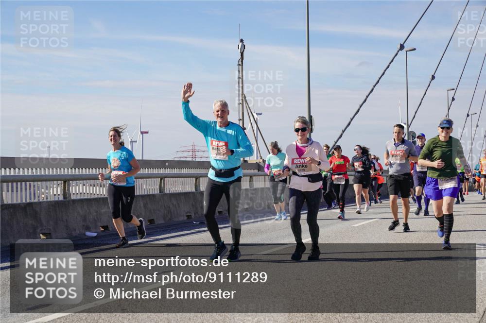 03.10.2025 - Köhlbrandbrückenlauf Michael Burmester http://msf.ph/oto/9111289 03.10.2025 12:53:34 Position 2 5917, 4739 meine-sportfotos.de