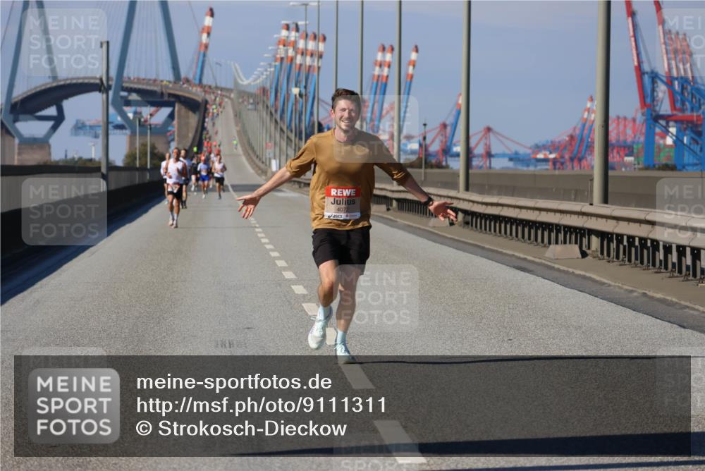 03.10.2025 - Köhlbrandbrückenlauf Strokosch-Dieckow http://msf.ph/oto/9111311 03.10.2025 12:39:02 Position 3 4072 meine-sportfotos.de