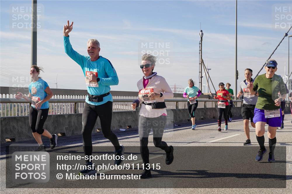 03.10.2025 - Köhlbrandbrückenlauf Michael Burmester http://msf.ph/oto/9111315 03.10.2025 12:53:36 Position 2 485, 47397, 6070 meine-sportfotos.de