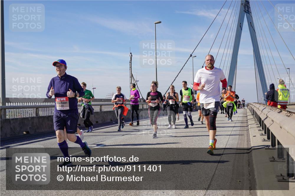 03.10.2025 - Köhlbrandbrückenlauf Michael Burmester http://msf.ph/oto/9111401 03.10.2025 12:53:40 Position 2 5488 meine-sportfotos.de