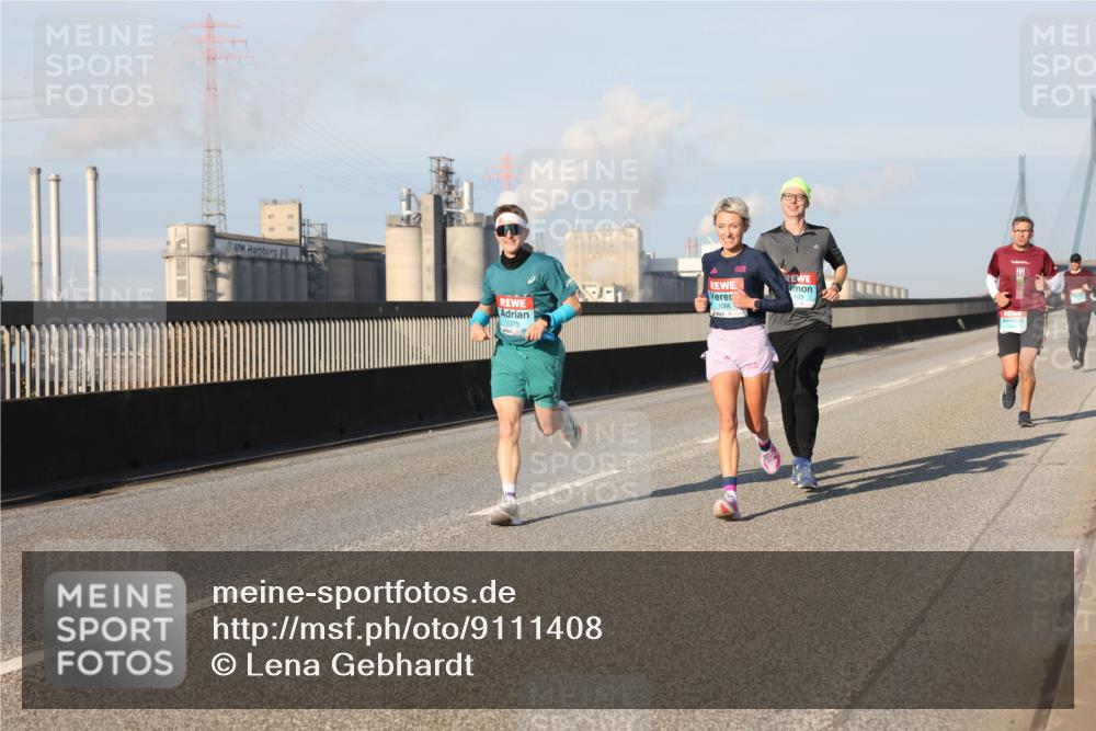 03.10.2025 - Köhlbrandbrückenlauf Lena Gebhardt http://msf.ph/oto/9111408 03.10.2025 09:41:53 Position 2 1275, 1086 meine-sportfotos.de