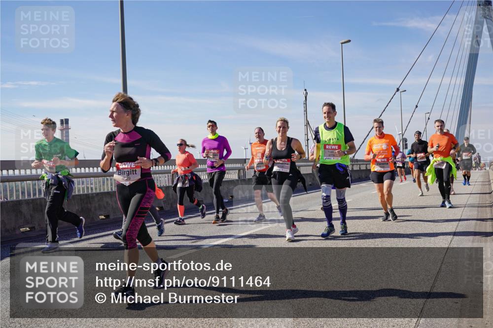 03.10.2025 - Köhlbrandbrückenlauf Michael Burmester http://msf.ph/oto/9111464 03.10.2025 12:53:43 Position 2 4529 meine-sportfotos.de