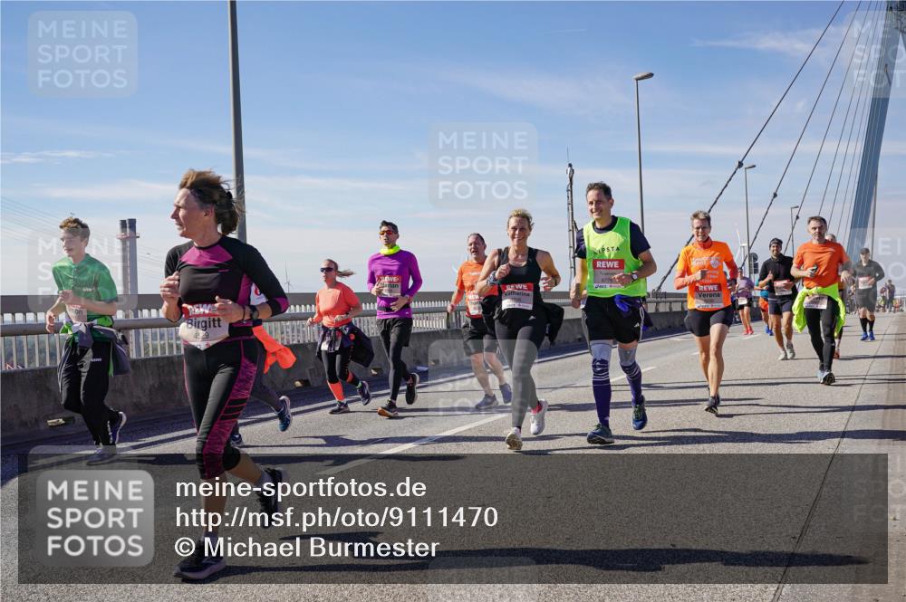 03.10.2025 - Köhlbrandbrückenlauf Michael Burmester http://msf.ph/oto/9111470 03.10.2025 12:53:43 Position 2 6776 meine-sportfotos.de
