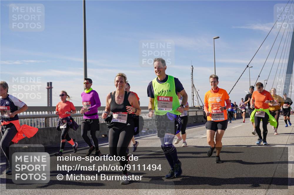 03.10.2025 - Köhlbrandbrückenlauf Michael Burmester http://msf.ph/oto/9111494 03.10.2025 12:53:44 Position 2 4706, 6776, 04264, 6230 meine-sportfotos.de