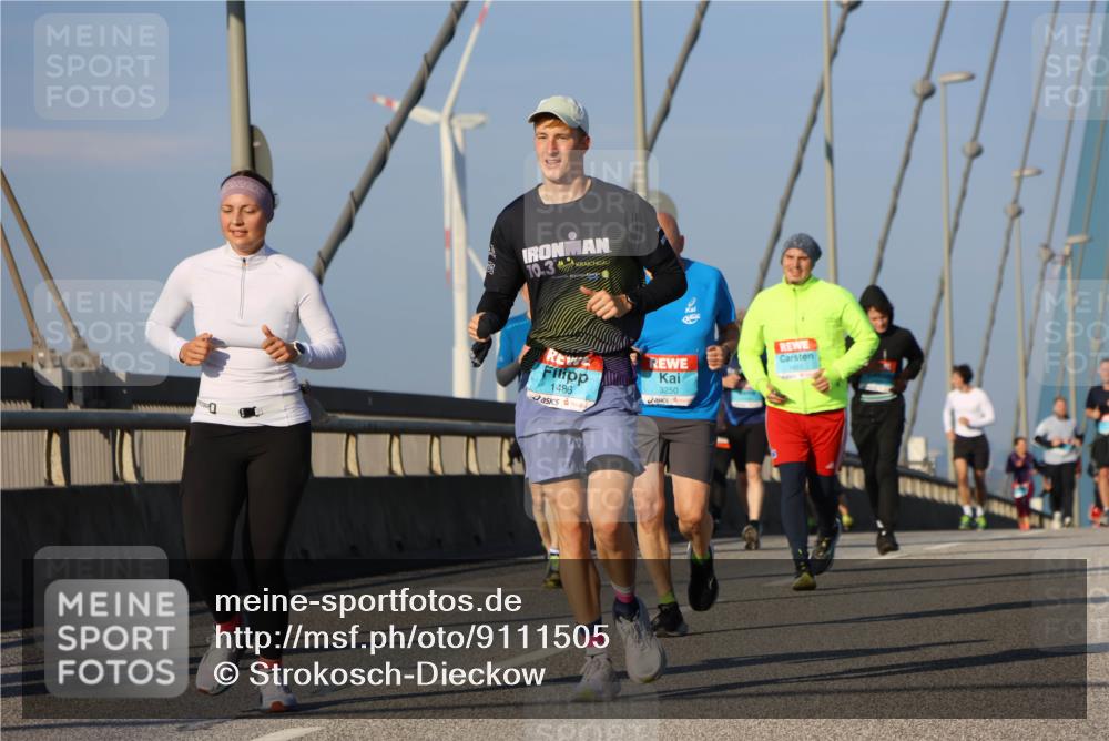 03.10.2025 - Köhlbrandbrückenlauf Strokosch-Dieckow http://msf.ph/oto/9111505 03.10.2025 09:44:17 Position 2 10, 3, 1486, 3250 meine-sportfotos.de