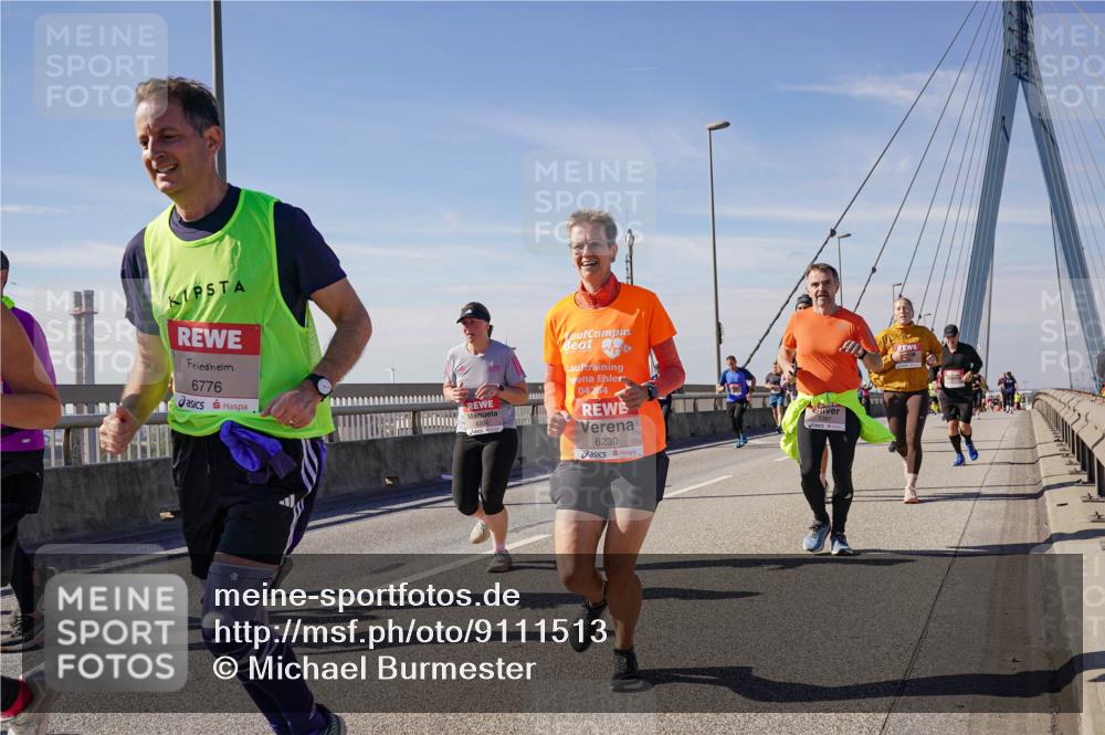 03.10.2025 - Köhlbrandbrückenlauf Michael Burmester http://msf.ph/oto/9111513 03.10.2025 12:53:45 Position 2 6776, 04264, 6230 meine-sportfotos.de