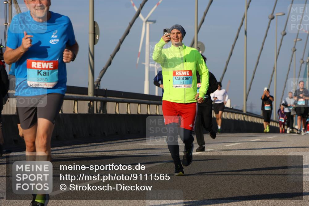 03.10.2025 - Köhlbrandbrückenlauf Strokosch-Dieckow http://msf.ph/oto/9111565 03.10.2025 09:44:21 Position 2 3250, 1451 meine-sportfotos.de