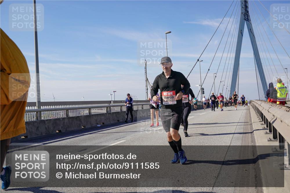 03.10.2025 - Köhlbrandbrückenlauf Michael Burmester http://msf.ph/oto/9111585 03.10.2025 12:53:48 Position 2 4779 meine-sportfotos.de