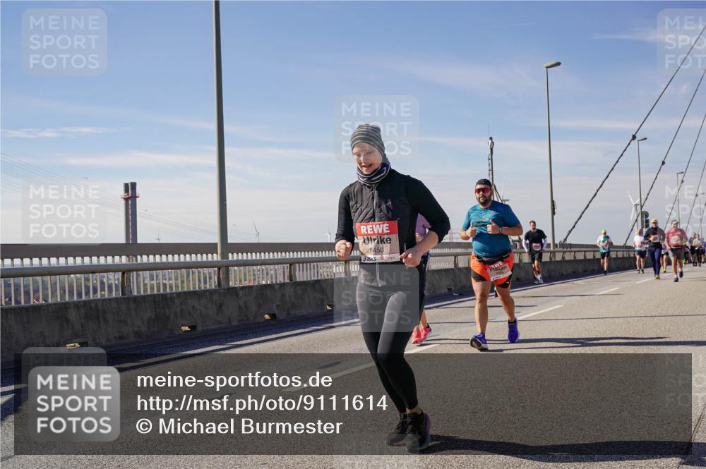03.10.2025 - Köhlbrandbrückenlauf Michael Burmester http://msf.ph/oto/9111614 03.10.2025 12:53:50 Position 2 5450 meine-sportfotos.de