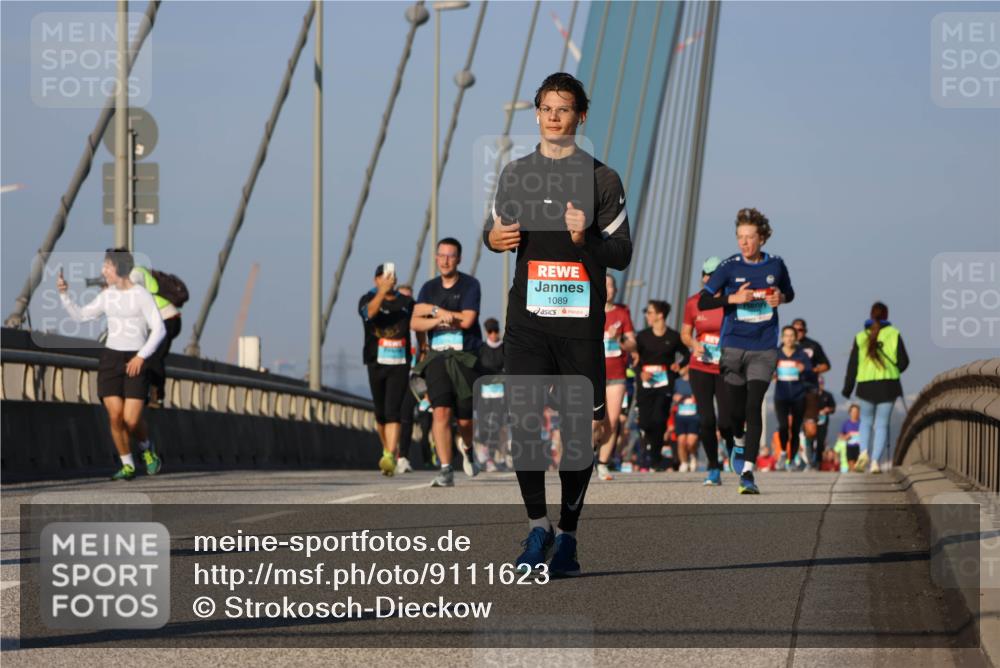 03.10.2025 - Köhlbrandbrückenlauf Strokosch-Dieckow http://msf.ph/oto/9111623 03.10.2025 09:44:25 Position 2 1089 meine-sportfotos.de