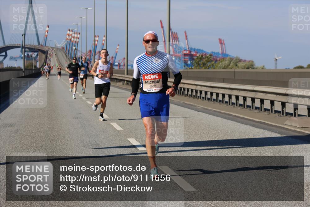 03.10.2025 - Köhlbrandbrückenlauf Strokosch-Dieckow http://msf.ph/oto/9111656 03.10.2025 12:39:39 Position 3 6552 meine-sportfotos.de
