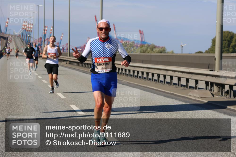 03.10.2025 - Köhlbrandbrückenlauf Strokosch-Dieckow http://msf.ph/oto/9111689 03.10.2025 12:39:40 Position 3 6552 meine-sportfotos.de