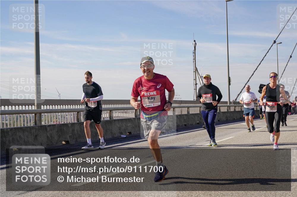 03.10.2025 - Köhlbrandbrückenlauf Michael Burmester http://msf.ph/oto/9111700 03.10.2025 12:53:56 Position 2 5047 meine-sportfotos.de