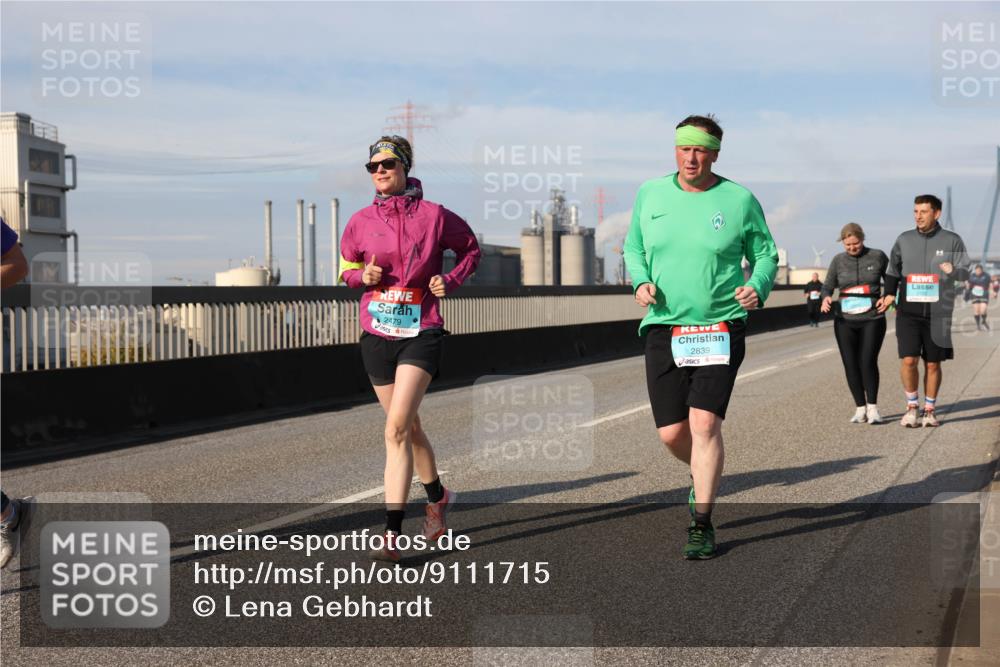 03.10.2025 - Köhlbrandbrückenlauf Lena Gebhardt http://msf.ph/oto/9111715 03.10.2025 10:15:35 Position 2 2479, 2839 meine-sportfotos.de