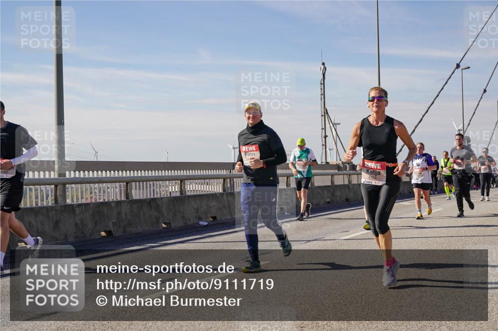 03.10.2025 - Köhlbrandbrückenlauf Michael Burmester http://msf.ph/oto/9111719 03.10.2025 12:53:57 Position 2 4589, 4709 meine-sportfotos.de