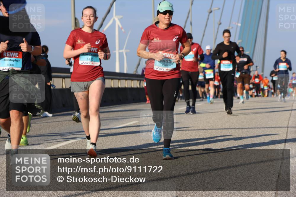 03.10.2025 - Köhlbrandbrückenlauf Strokosch-Dieckow http://msf.ph/oto/9111722 03.10.2025 09:44:37 Position 2 1506, 1410, 1384 meine-sportfotos.de