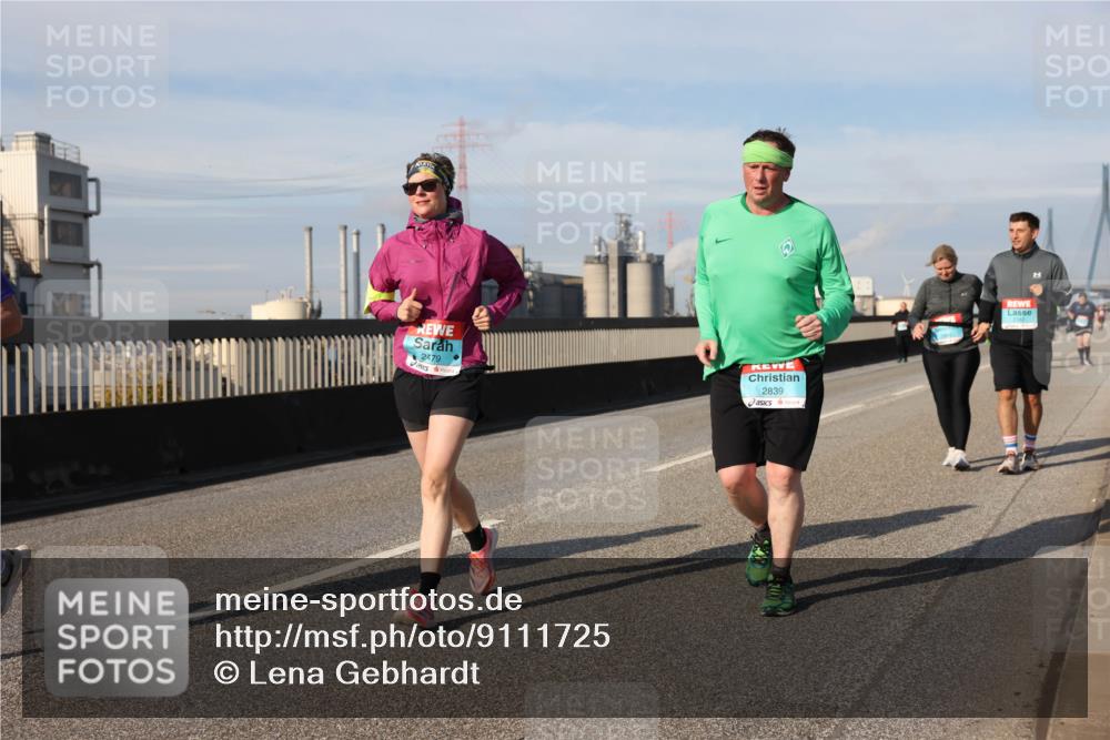 03.10.2025 - Köhlbrandbrückenlauf Lena Gebhardt http://msf.ph/oto/9111725 03.10.2025 10:15:35 Position 2 2479, 2839 meine-sportfotos.de