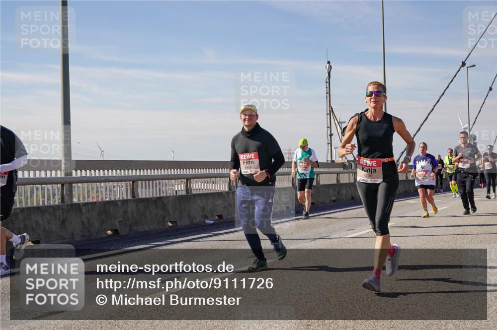 03.10.2025 - Köhlbrandbrückenlauf Michael Burmester http://msf.ph/oto/9111726 03.10.2025 12:53:57 Position 2 5458, 4709 meine-sportfotos.de