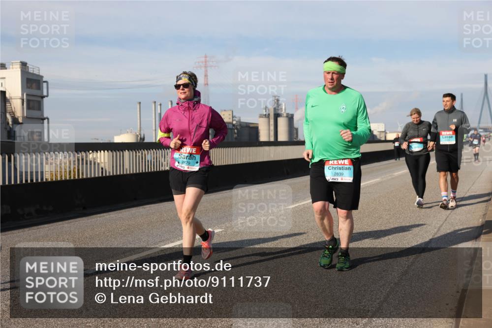 03.10.2025 - Köhlbrandbrückenlauf Lena Gebhardt http://msf.ph/oto/9111737 03.10.2025 10:15:35 Position 2 2479, 2839 meine-sportfotos.de