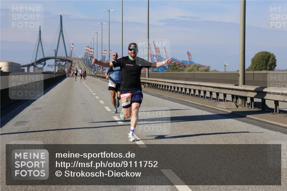 03.10.2025 - Köhlbrandbrückenlauf Strokosch-Dieckow http://msf.ph/oto/9111752 03.10.2025 12:39:48 Position 3 645 meine-sportfotos.de