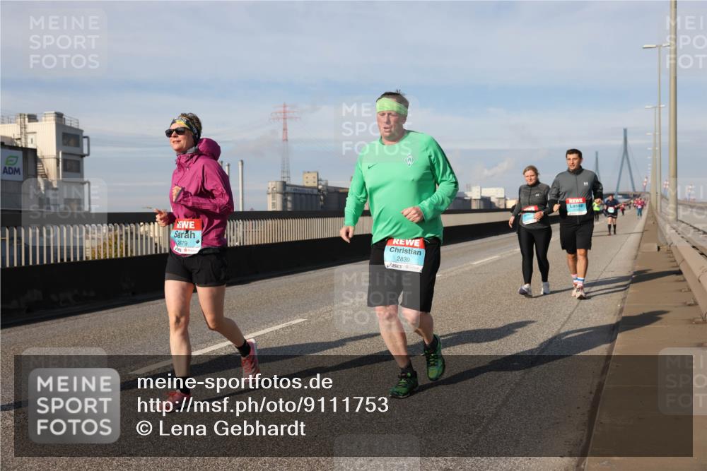03.10.2025 - Köhlbrandbrückenlauf Lena Gebhardt http://msf.ph/oto/9111753 03.10.2025 10:15:35 Position 2 2479, 6, 2839 meine-sportfotos.de