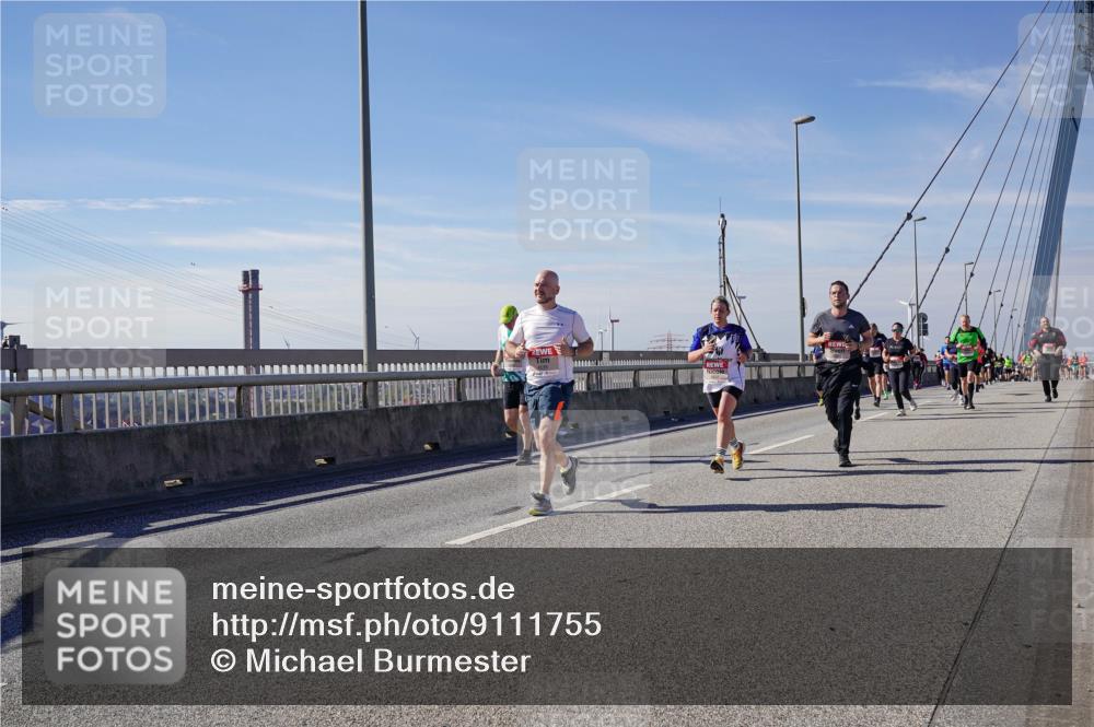 03.10.2025 - Köhlbrandbrückenlauf Michael Burmester http://msf.ph/oto/9111755 03.10.2025 12:54:00 Position 2  meine-sportfotos.de