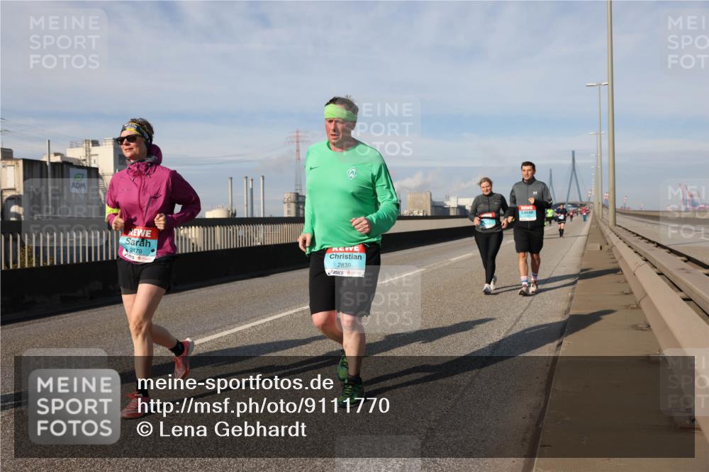 03.10.2025 - Köhlbrandbrückenlauf Lena Gebhardt http://msf.ph/oto/9111770 03.10.2025 10:15:36 Position 2 2479, 2839 meine-sportfotos.de