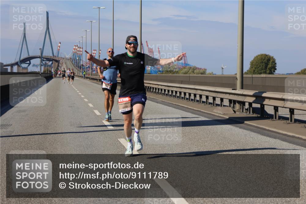 03.10.2025 - Köhlbrandbrückenlauf Strokosch-Dieckow http://msf.ph/oto/9111789 03.10.2025 12:39:49 Position 3 96, 6458 meine-sportfotos.de