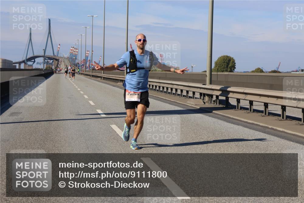 03.10.2025 - Köhlbrandbrückenlauf Strokosch-Dieckow http://msf.ph/oto/9111800 03.10.2025 12:39:51 Position 3 4017 meine-sportfotos.de
