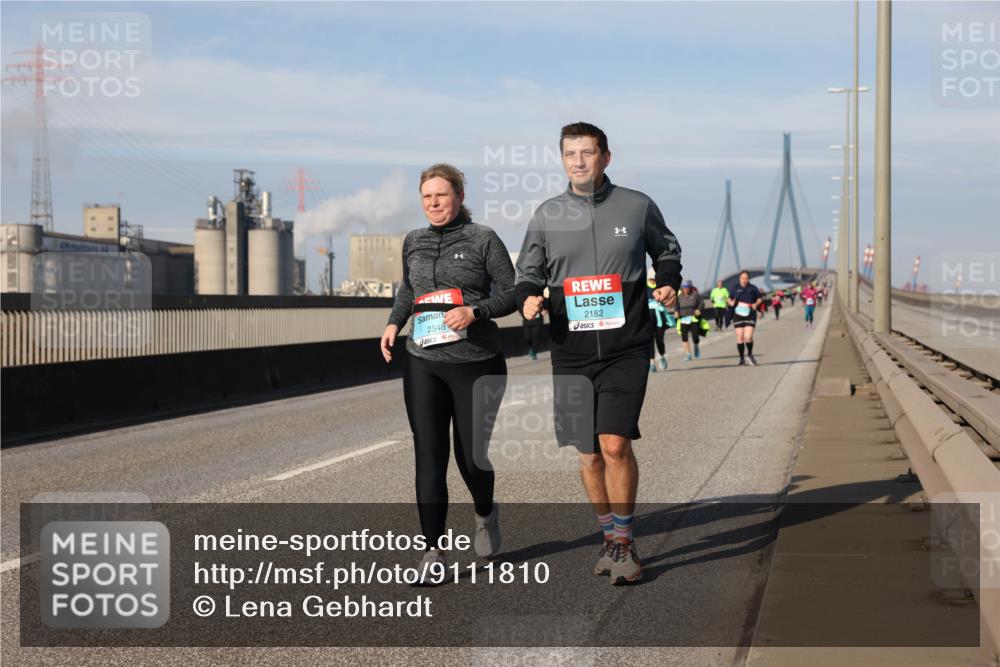 03.10.2025 - Köhlbrandbrückenlauf Lena Gebhardt http://msf.ph/oto/9111810 03.10.2025 10:15:37 Position 2 2548, 2182 meine-sportfotos.de