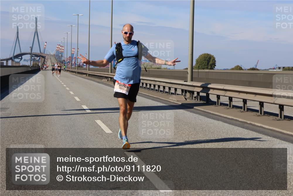 03.10.2025 - Köhlbrandbrückenlauf Strokosch-Dieckow http://msf.ph/oto/9111820 03.10.2025 12:39:51 Position 3 4017 meine-sportfotos.de