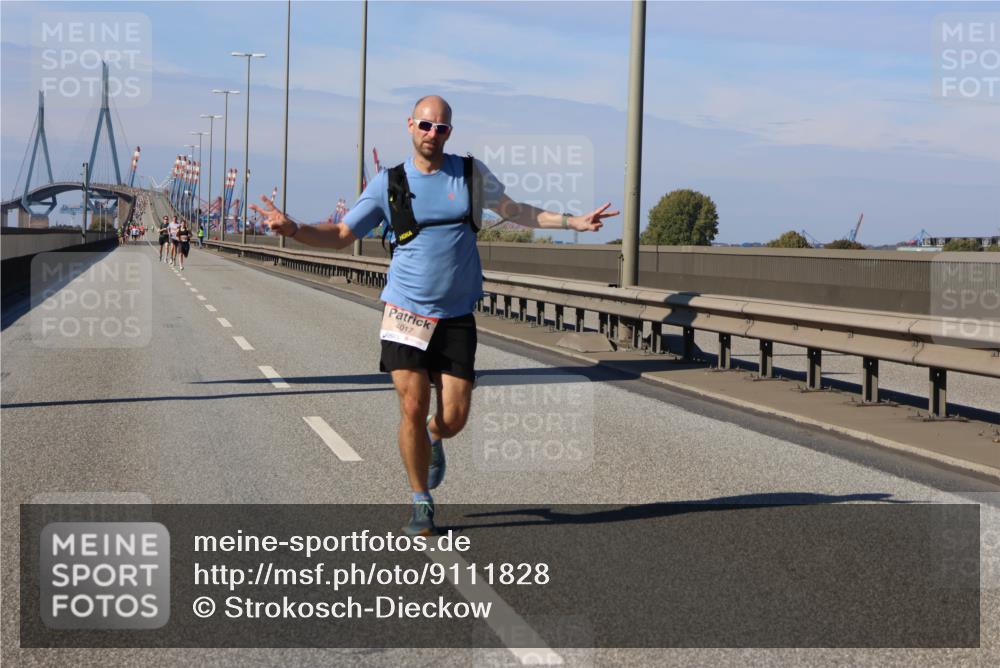 03.10.2025 - Köhlbrandbrückenlauf Strokosch-Dieckow http://msf.ph/oto/9111828 03.10.2025 12:39:51 Position 3 4017 meine-sportfotos.de
