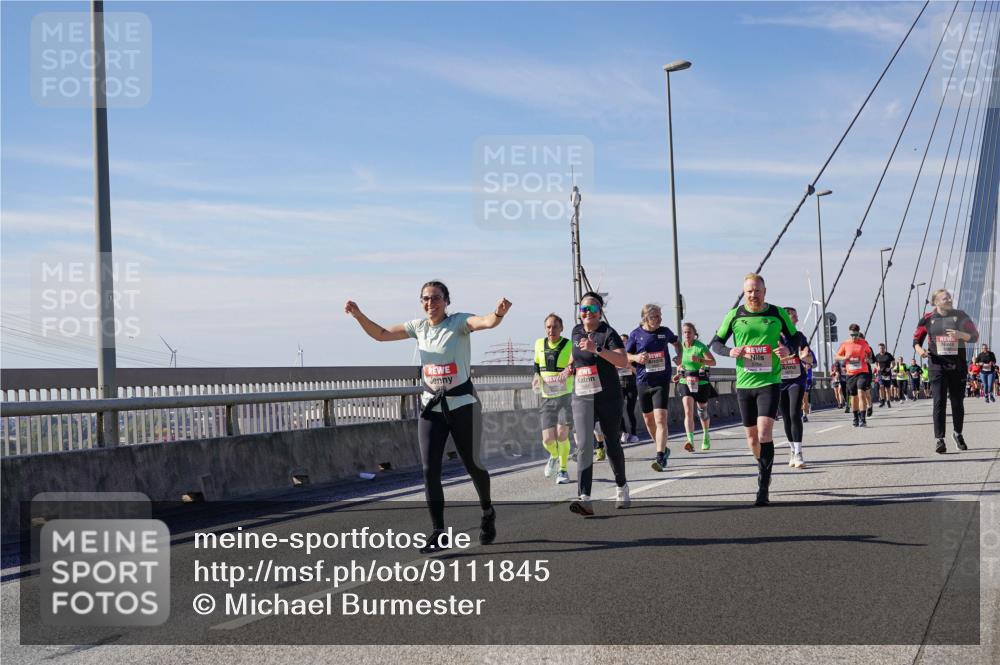 03.10.2025 - Köhlbrandbrückenlauf Michael Burmester http://msf.ph/oto/9111845 03.10.2025 12:54:03 Position 2  meine-sportfotos.de
