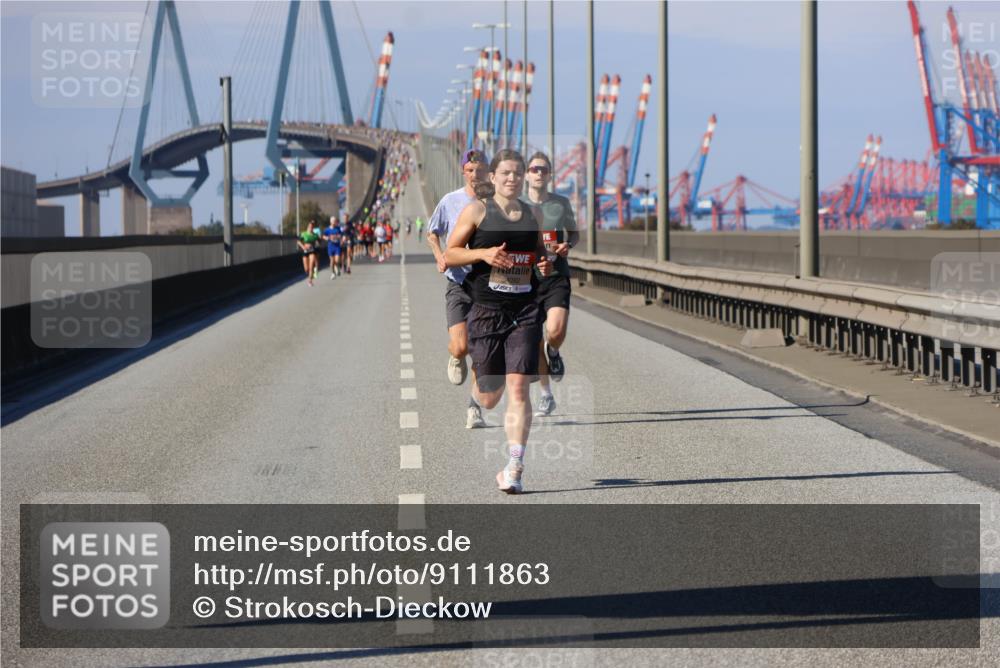03.10.2025 - Köhlbrandbrückenlauf Strokosch-Dieckow http://msf.ph/oto/9111863 03.10.2025 12:40:04 Position 3  meine-sportfotos.de