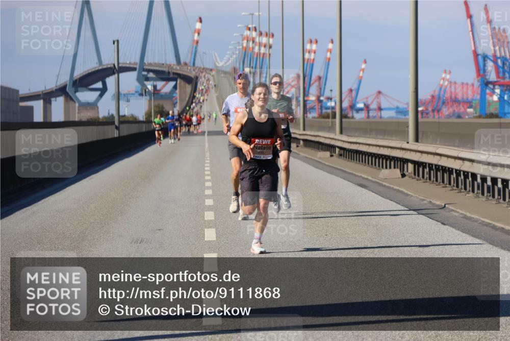 03.10.2025 - Köhlbrandbrückenlauf Strokosch-Dieckow http://msf.ph/oto/9111868 03.10.2025 12:40:04 Position 3 4092 meine-sportfotos.de